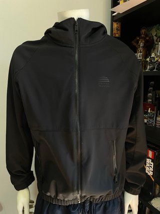 Chubasquero Zara Negro con Capucha