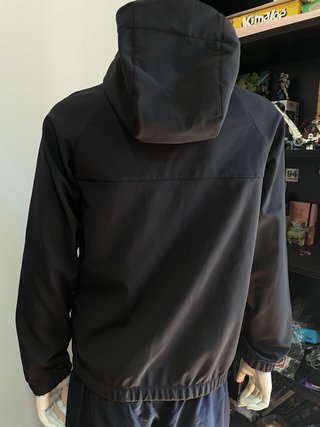 Chubasquero Zara Negro con Capucha