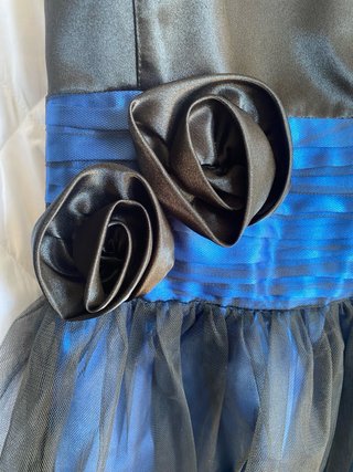 Vestido fiesta corto negro y azul