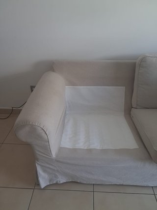 Sofá 2 plazas Ikea Ektorp beige, muy buen estado.