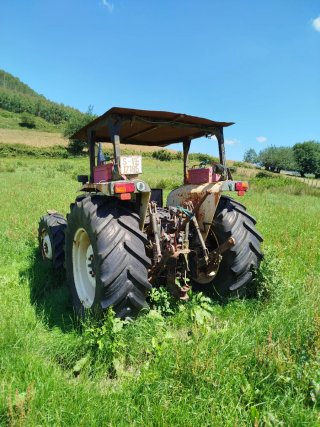 Tractor agrícola Lamborghini 1
