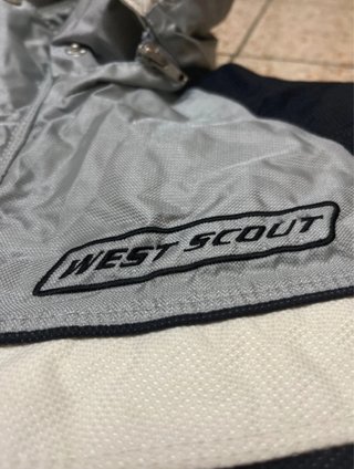 Giacca West Scout Grigio Argento Cyber Y2K