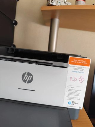 Impresora HP Blanca y Gris