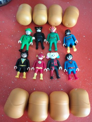 Muñecos Playmobil Huevo Kinder DC Comics