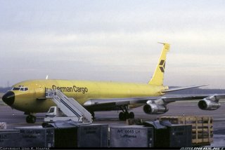 Avión Boeing 707-300F GERMAN CARGO Herpa 1/500