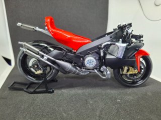 Yamaha 500cc Max Biaggi Tamiya