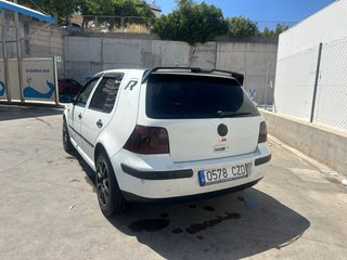 Volkswagen Golf 2000