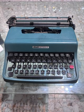Olivetti Lettera 32 máquina de escribir