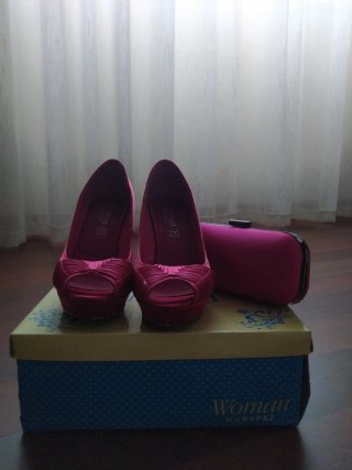 Zapatos fiesta rosa talla 38 con bolsito