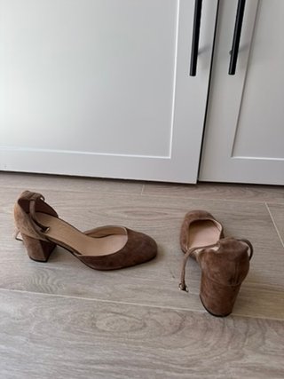 J. Crew Tacones de Ante Marrones