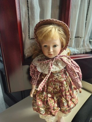 Muñeca de Porcelana Vintage