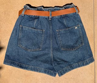 Shorts vaqueros con cinturón