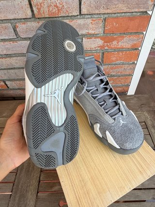Air Jordan 14 Retro Gris