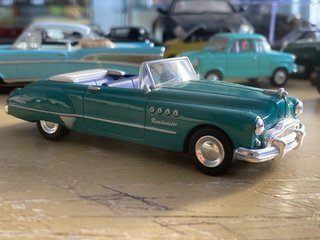Buick Roadmaster 1/43 no box