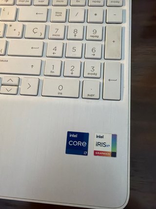 Portátil HP 15s i7 12ª Gen 16GB RAM 512GB SSD