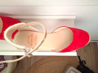 Sandalias cuña La Vida Rosa rojas y beige