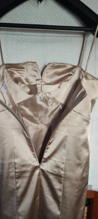 Tubino elegante spalle scoperte zip di chiusura