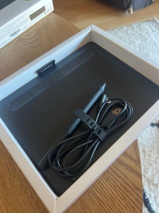 Wacom Intuos Creative Pen Tablet S