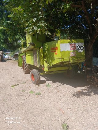 Cosechadora Claas Compact 30