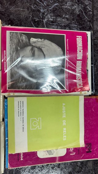Gran lote de libros técnicos antiguos de electróni