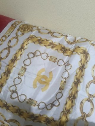 Pañuelo Chanel Cadena Oro Blanco