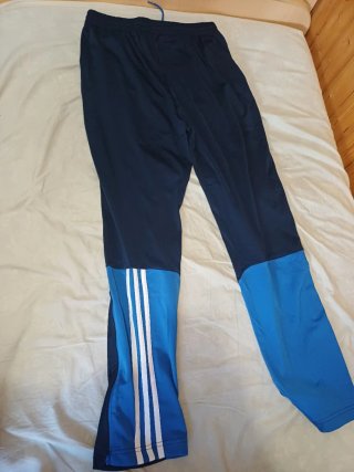 Chandal completo Adidas azul y negro nuevo