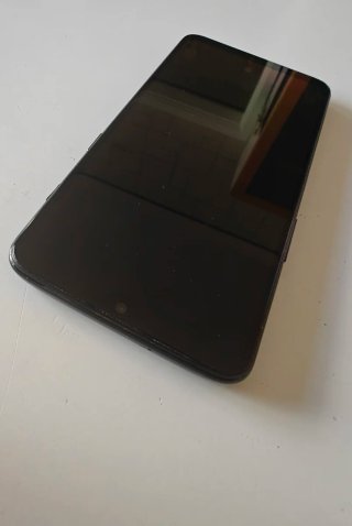 OnePlus 6T 128GB storage, 8GB RAM