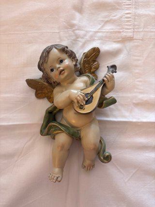 Angelito decorativo con laúd
