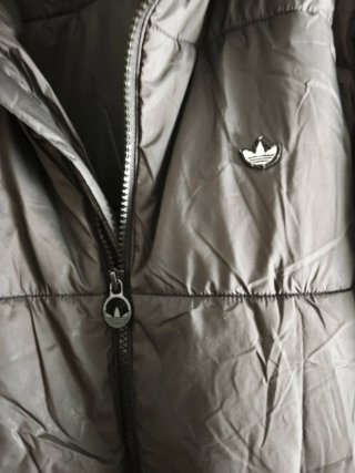 Chaqueta Adidas Negra con Capucha