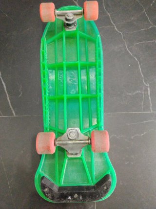 Patineta verde vintage