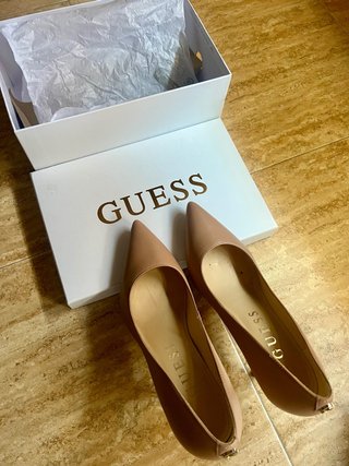 Zapatos Guess Beige Talla 38 Un Solo Uso