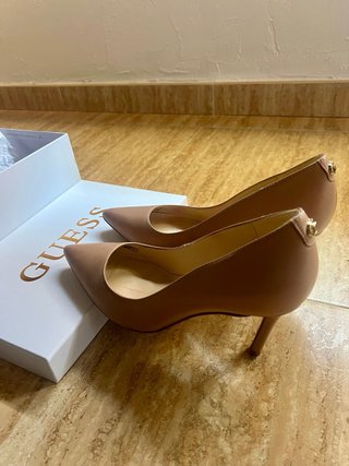 Zapatos Guess Beige Talla 38 Un Solo Uso
