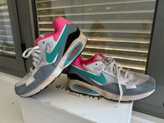 Nike Air Max T. 42.5 Cámara Aire Multicolor (19)