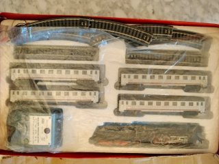 Tren eléctrico Paya 45 años antiguo. Esta perfecto