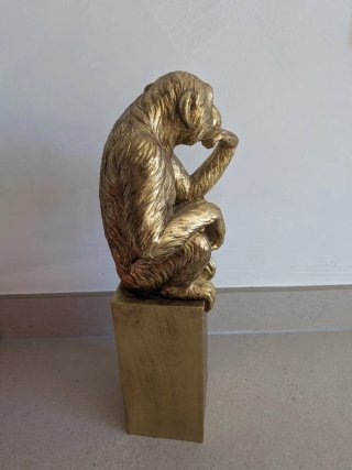 Figura Mono Dorado