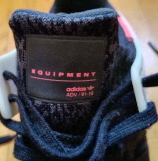 Zapatillas Adidas EQT Negras y Rosas
