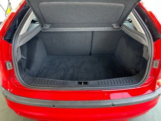 se vende ford focus de unico propietario.