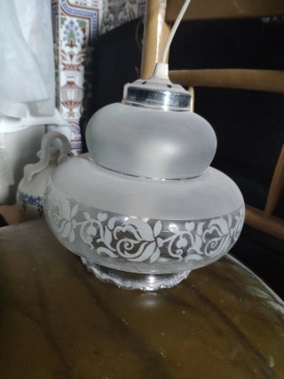 Lámpara de techo de cristal y metal