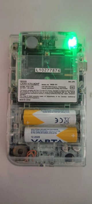 Game Boy Light Transparente + Cartucho Micro SD