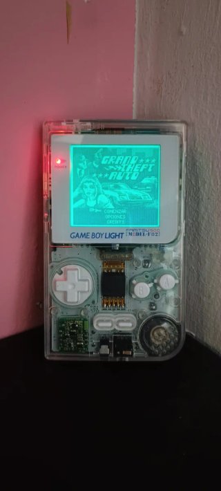 Game Boy Light Transparente + Cartucho Micro SD