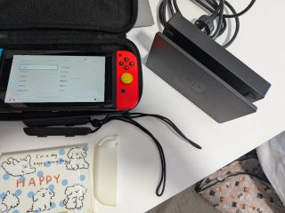 Nintendo Switch Azul/Rojo con Accesorios