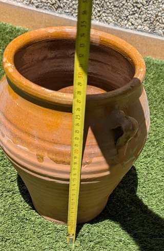 Tinaja de terracota antigua