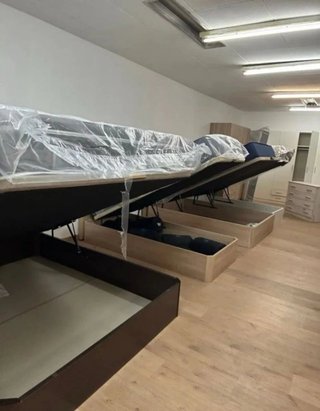 Canapés y colchones nuevos