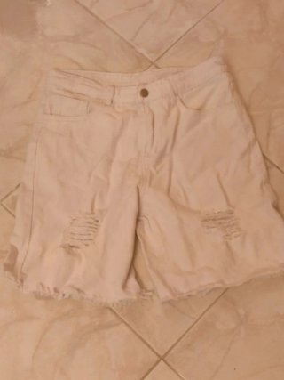 Pantaloncini uomo beige strappati tg S