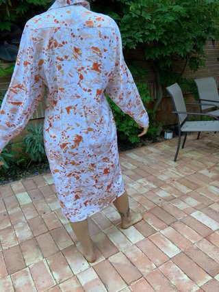 Vestido COS cruzado estampado naranja