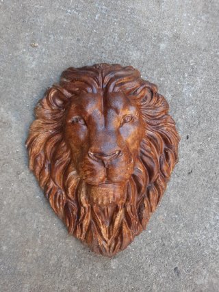 Testa di leone decorativa