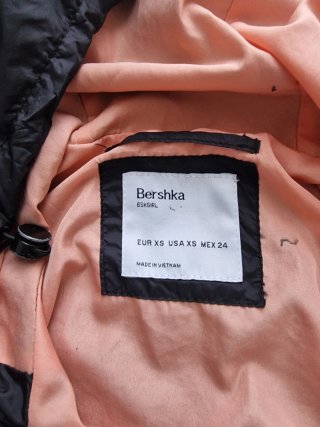 Chaqueta cortavientos negra