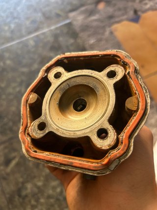 Culata y Cilindro Barikit 86 €3