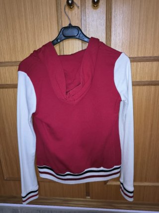 Chaqueta Berska roja estilo college
