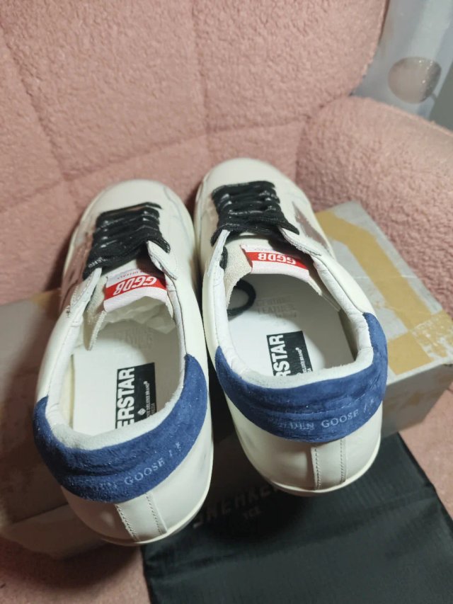Zapatillas Golben Goose Plata y Blanco